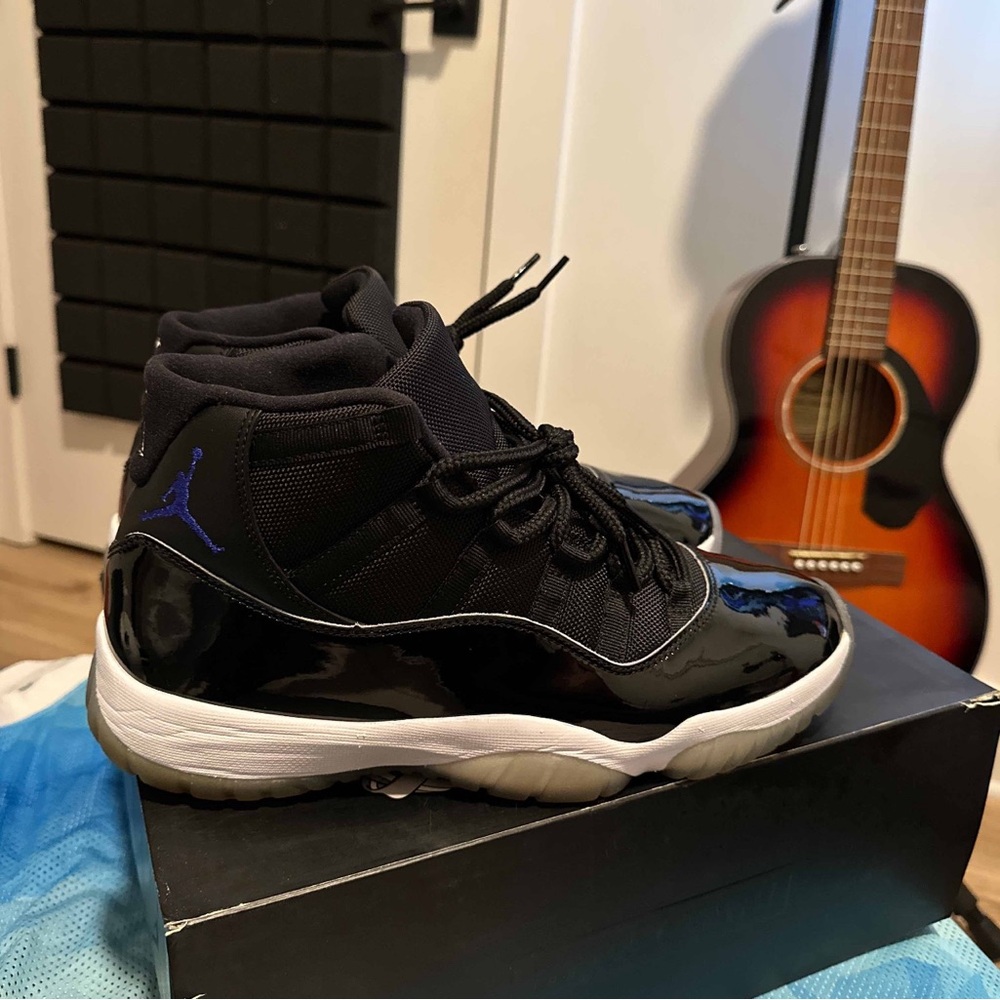 Air Jordan 11 Retro 'Space Jam' 2016